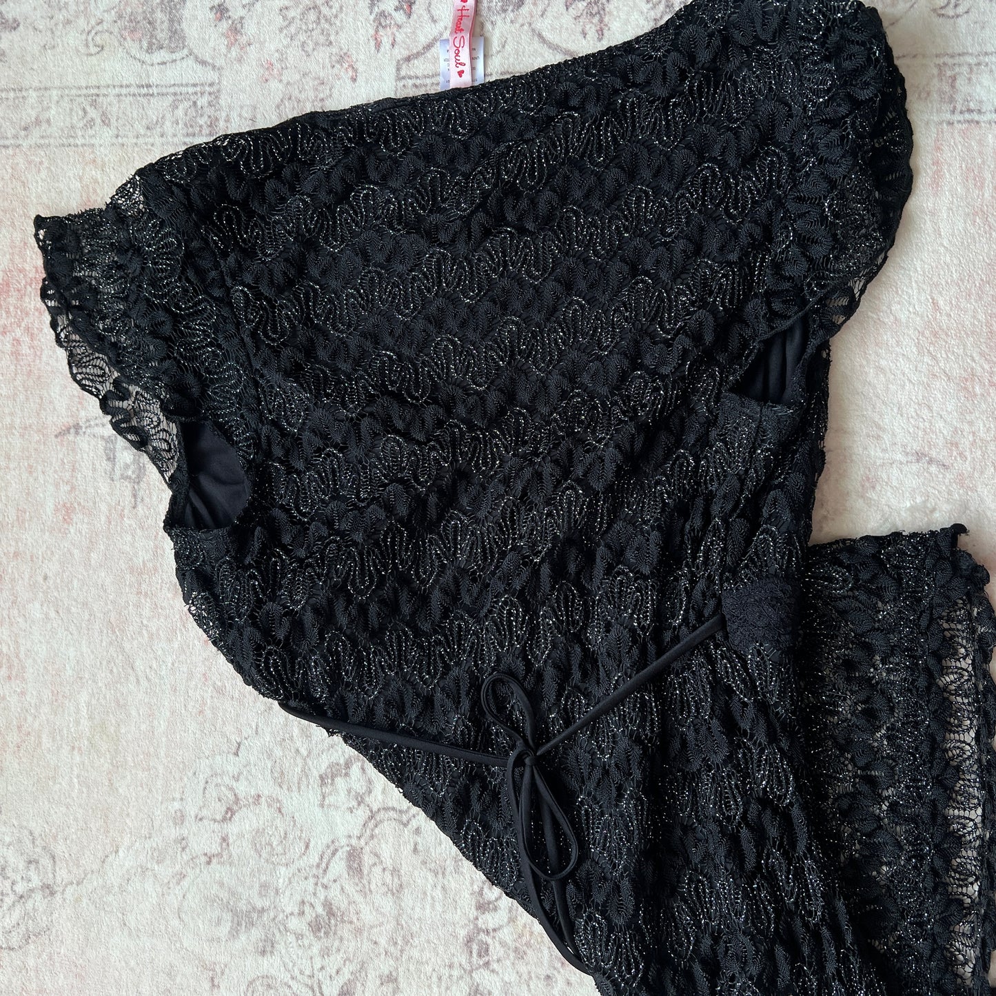 heart soul horror game protagonist knit blouse