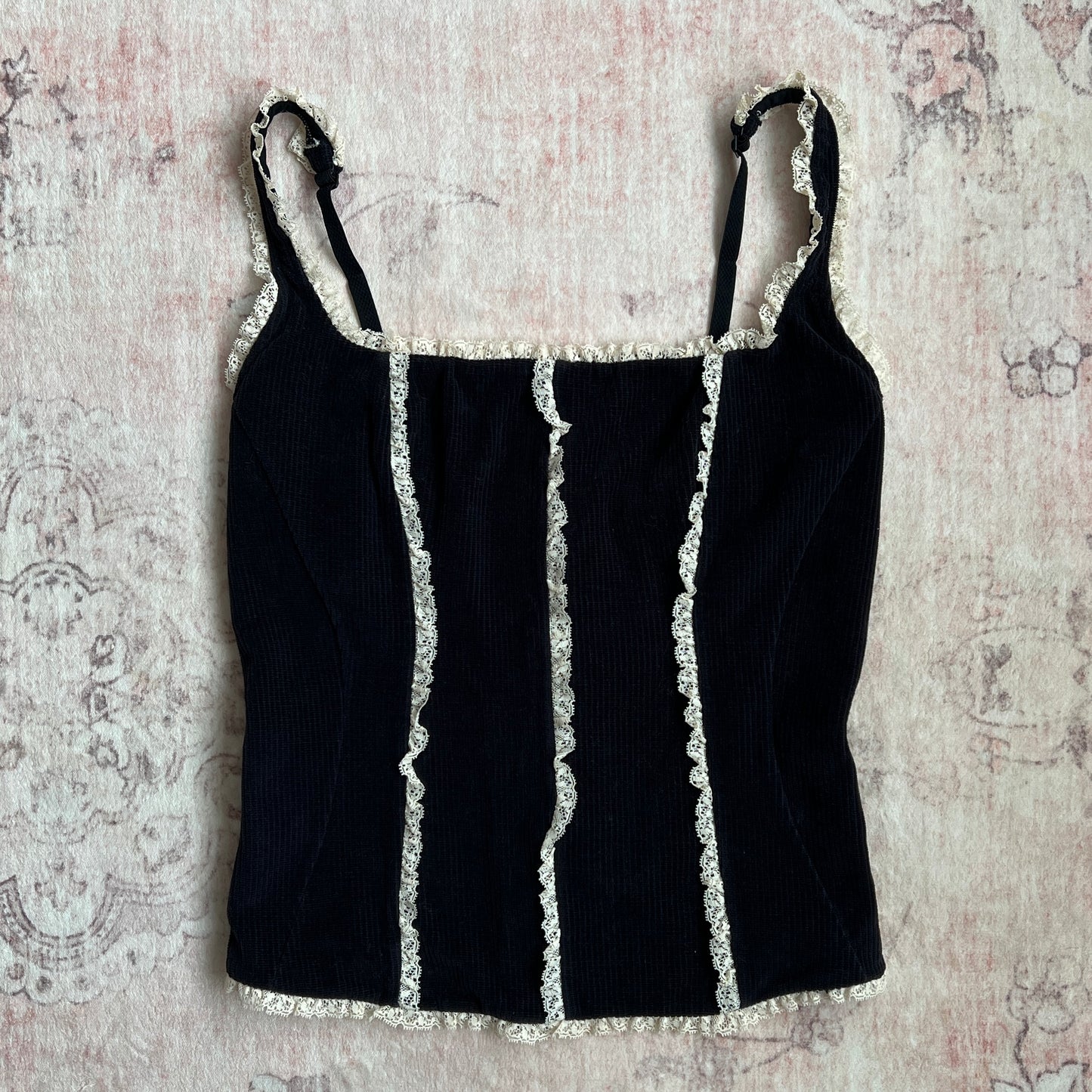 romantic dark coquette intimissimi bustier