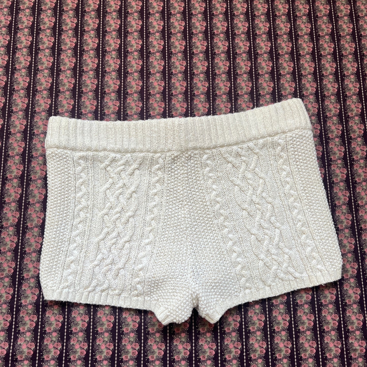 aerie white cable knit shorts ☘︎ s