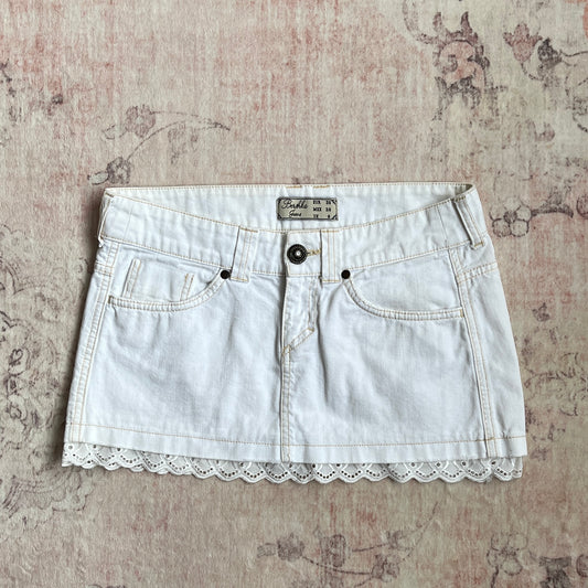 2000s bsk white mini skirt