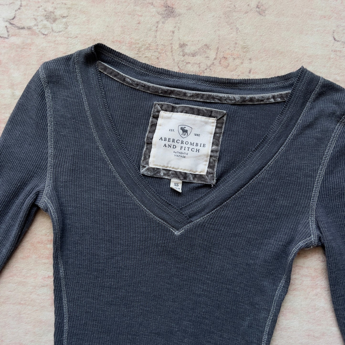 abercrombie & fitch bella swan grey long sleeve